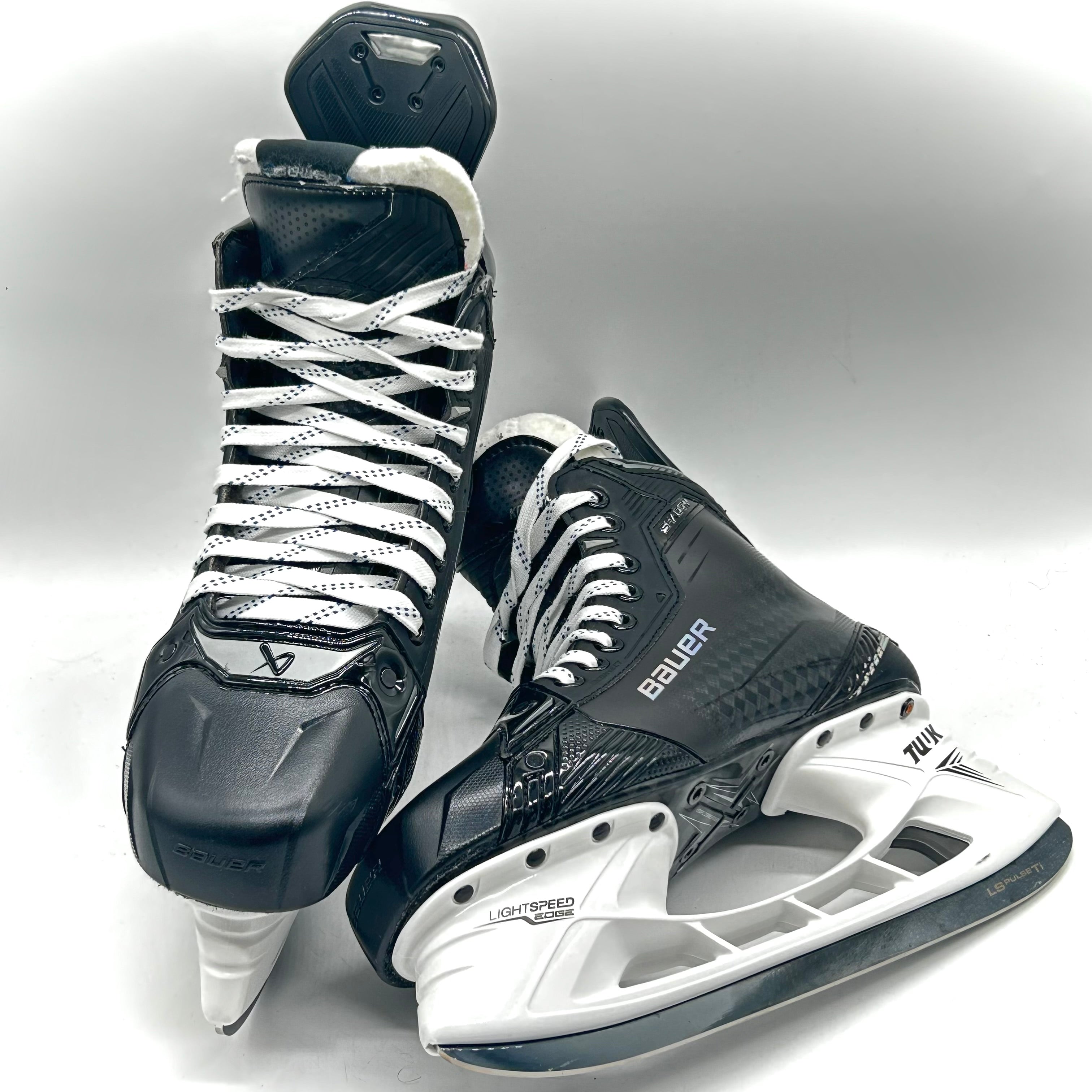 Bauer Supreme Shadow - Patins NHL Pro Stock - Jesperi Kotkaniemi - Taille L : 8,75D/R : 8 7/8D